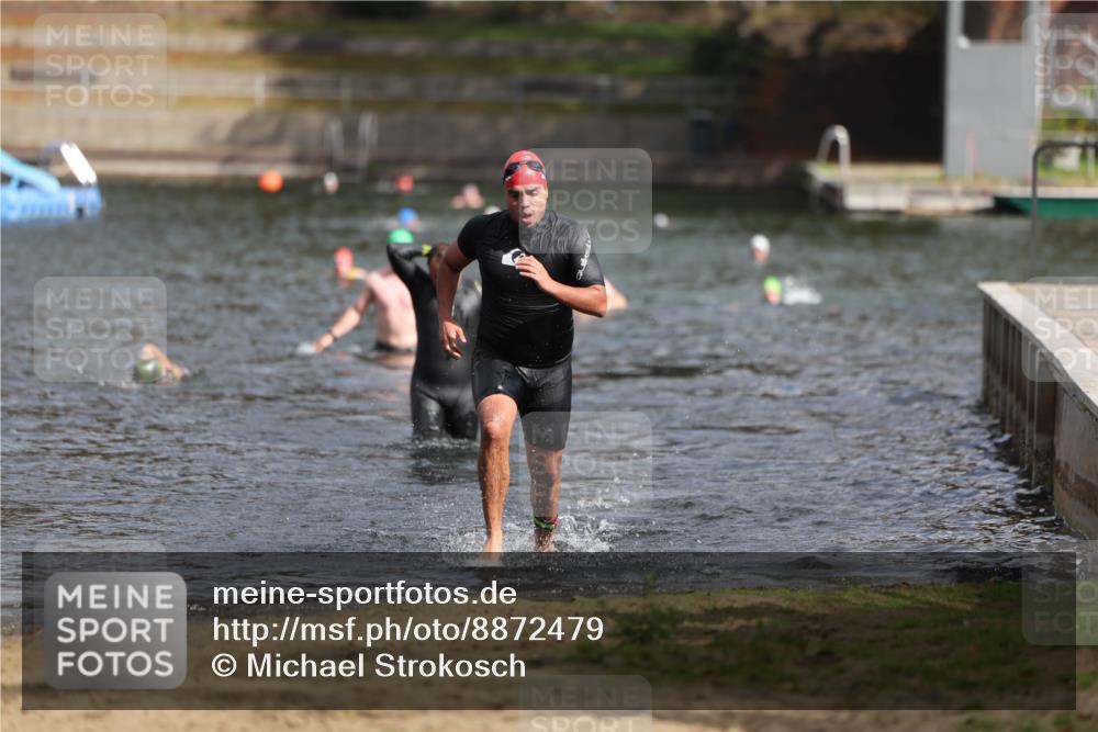 14.09.2025 - Stadtparktriathlon Michael Strokosch http://msf.ph/oto/8872479 14.09.2025 11:53:42 Schwimmen 1157, 1213 meine-sportfotos.de