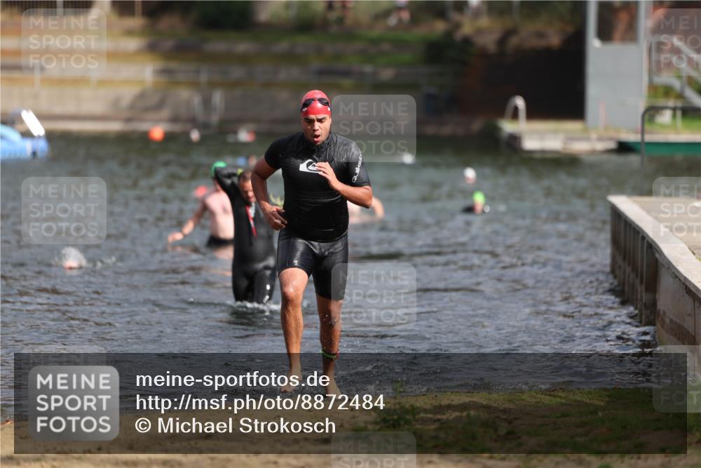 14.09.2025 - Stadtparktriathlon Michael Strokosch http://msf.ph/oto/8872484 14.09.2025 11:53:42 Schwimmen 1157, 1213 meine-sportfotos.de