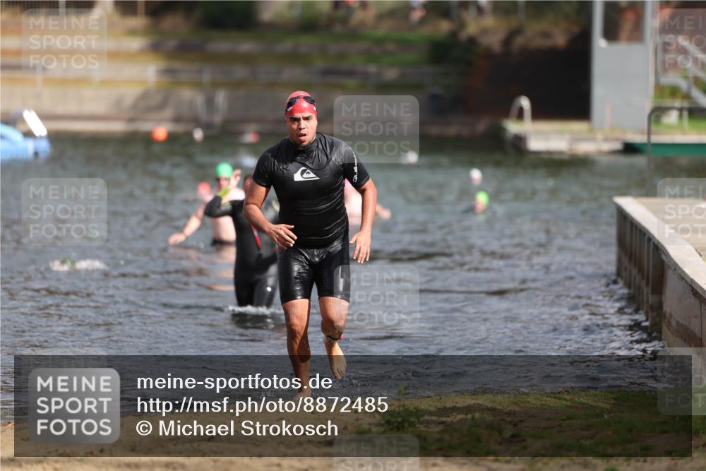 14.09.2025 - Stadtparktriathlon Michael Strokosch http://msf.ph/oto/8872485 14.09.2025 11:53:43 Schwimmen 1157 meine-sportfotos.de
