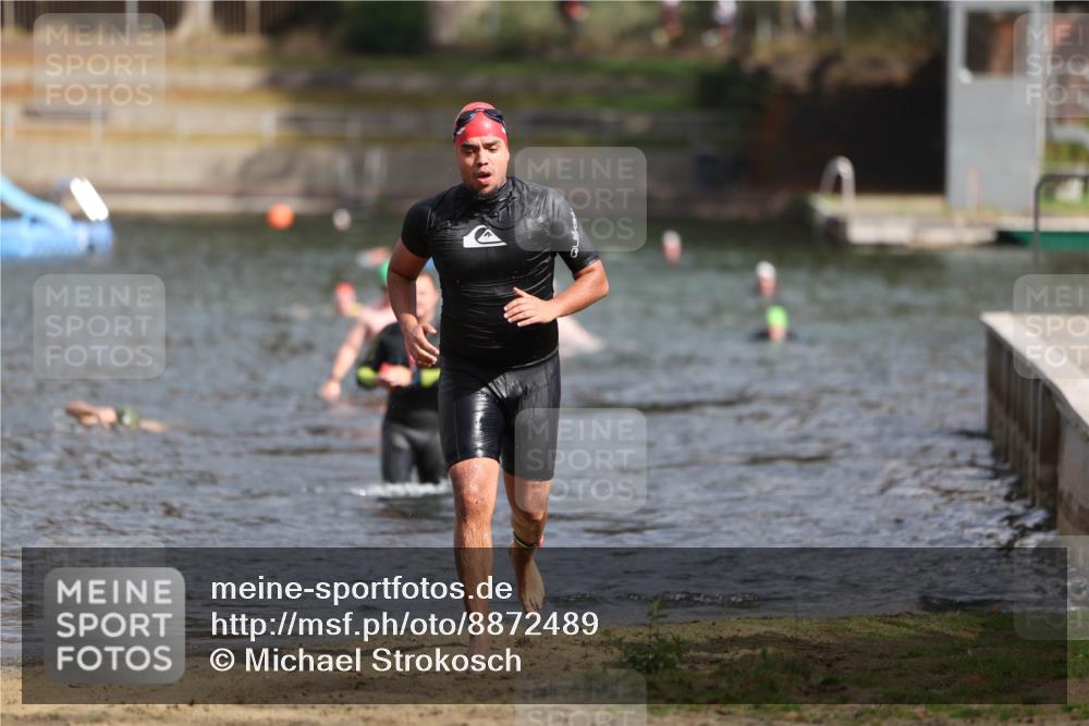 14.09.2025 - Stadtparktriathlon Michael Strokosch http://msf.ph/oto/8872489 14.09.2025 11:53:43 Schwimmen 1157 meine-sportfotos.de