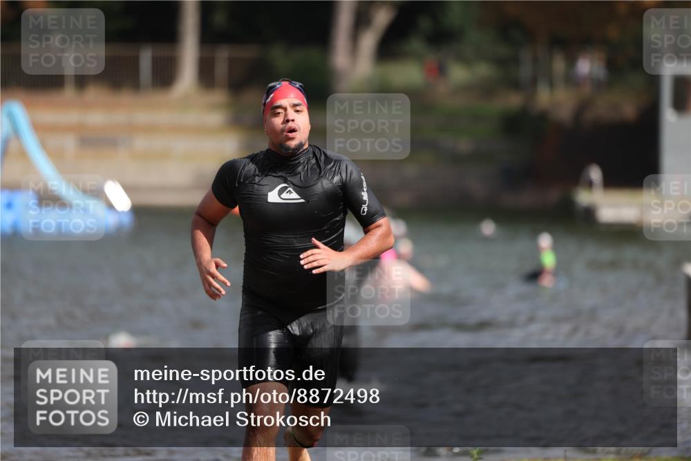 14.09.2025 - Stadtparktriathlon Michael Strokosch http://msf.ph/oto/8872498 14.09.2025 11:53:45 Schwimmen 1157 meine-sportfotos.de