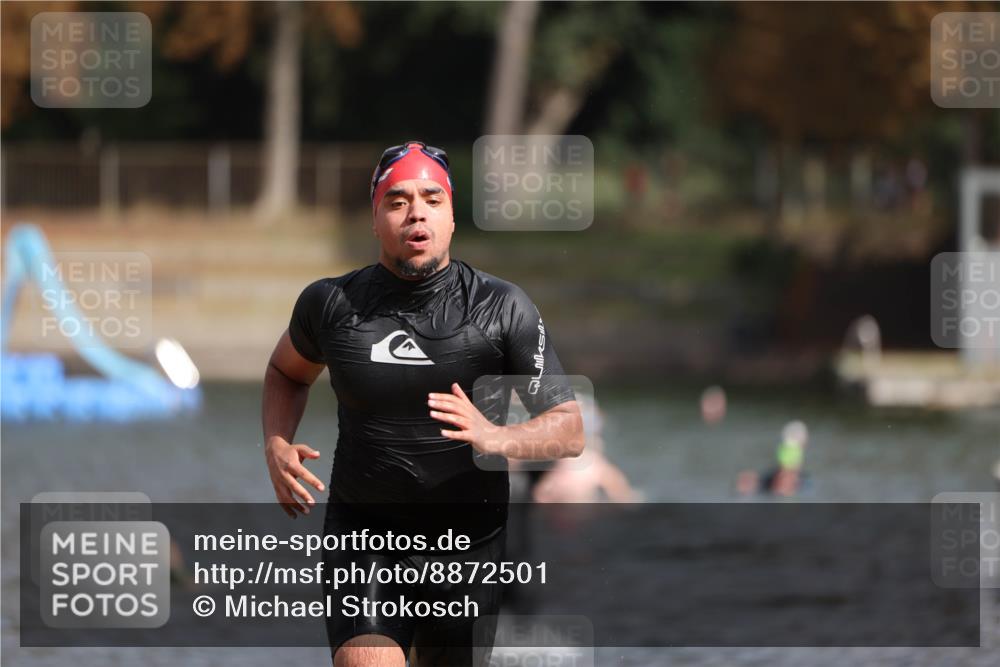 14.09.2025 - Stadtparktriathlon Michael Strokosch http://msf.ph/oto/8872501 14.09.2025 11:53:45 Schwimmen 1157 meine-sportfotos.de