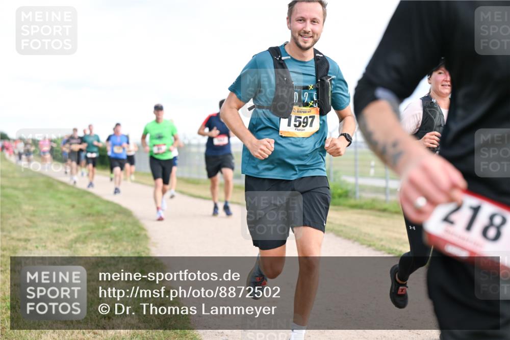 14.09.2025 - Airport Race Dr. Thomas Lammeyer http://msf.ph/oto/8872502 14.09.2025 12:17:10 Laufen 1597, 218 meine-sportfotos.de