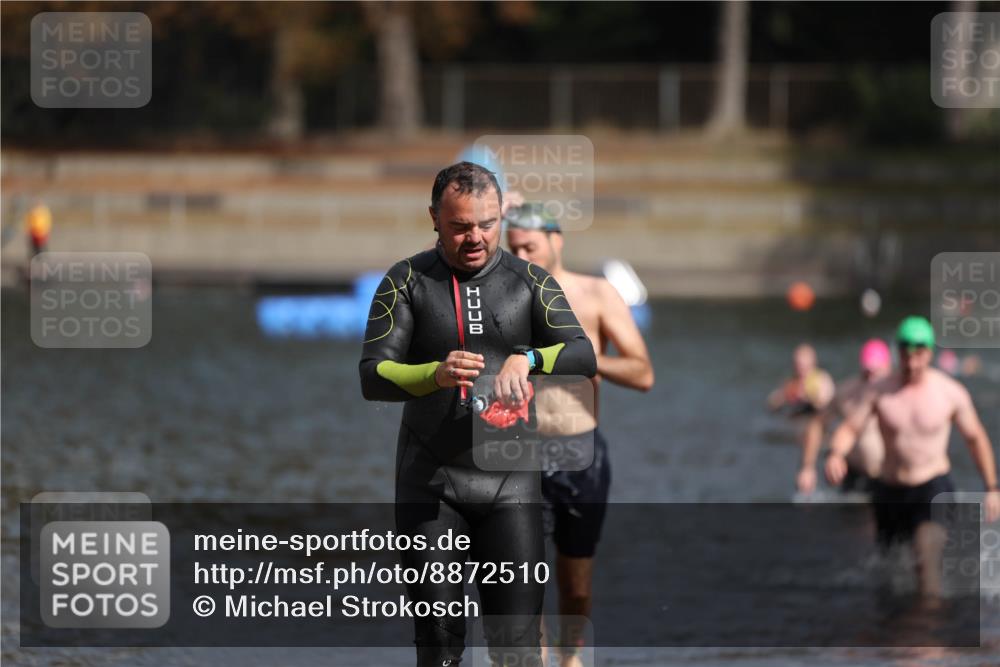14.09.2025 - Stadtparktriathlon Michael Strokosch http://msf.ph/oto/8872510 14.09.2025 11:53:56 Schwimmen 1141, 1149, 1152, 1218 meine-sportfotos.de
