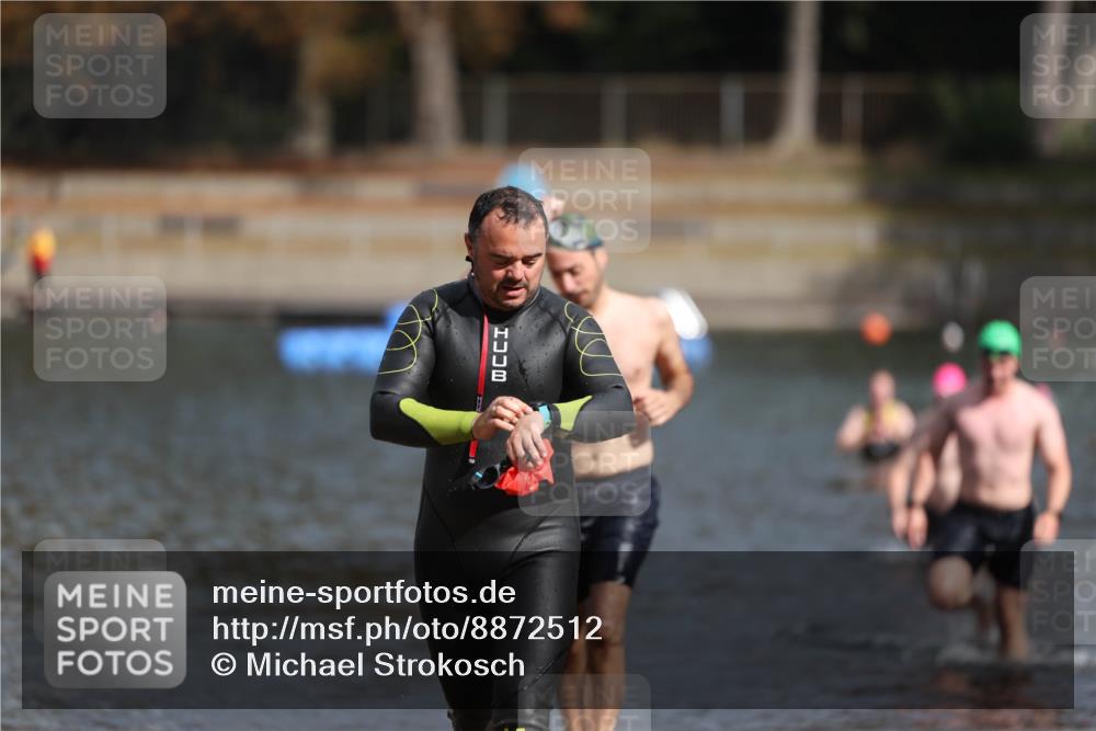 14.09.2025 - Stadtparktriathlon Michael Strokosch http://msf.ph/oto/8872512 14.09.2025 11:53:57 Schwimmen 1141, 1149, 1152, 1218 meine-sportfotos.de