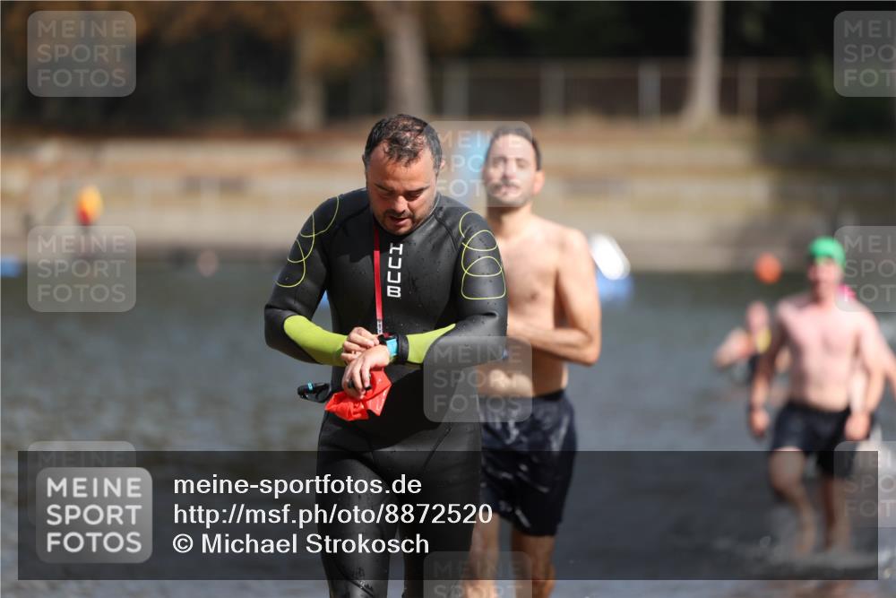 14.09.2025 - Stadtparktriathlon Michael Strokosch http://msf.ph/oto/8872520 14.09.2025 11:53:58 Schwimmen 1141, 1149, 1152, 1218 meine-sportfotos.de