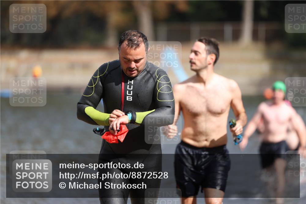 14.09.2025 - Stadtparktriathlon Michael Strokosch http://msf.ph/oto/8872528 14.09.2025 11:53:59 Schwimmen 1141, 1149, 1152, 1218 meine-sportfotos.de
