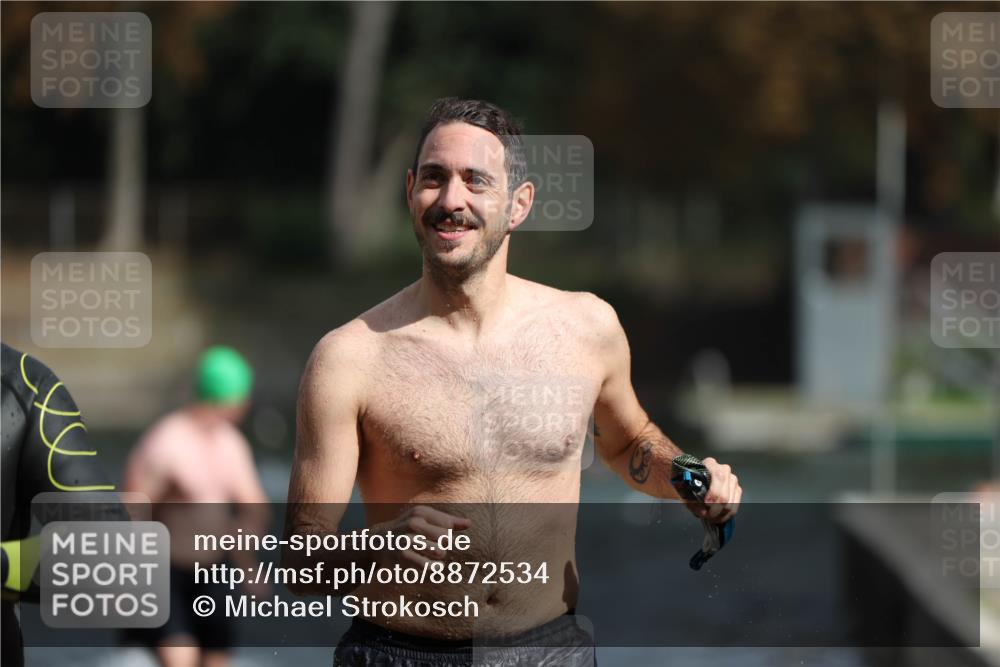 14.09.2025 - Stadtparktriathlon Michael Strokosch http://msf.ph/oto/8872534 14.09.2025 11:54:00 Schwimmen 1141, 1149, 1152, 1218 meine-sportfotos.de