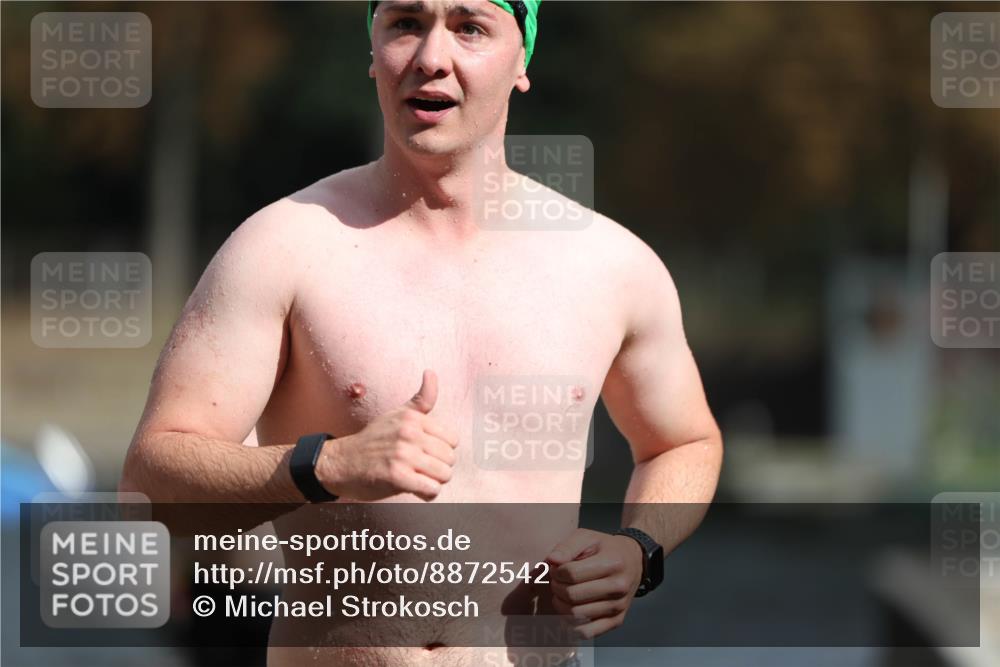 14.09.2025 - Stadtparktriathlon Michael Strokosch http://msf.ph/oto/8872542 14.09.2025 11:54:06 Schwimmen 1149, 1152, 1200 meine-sportfotos.de