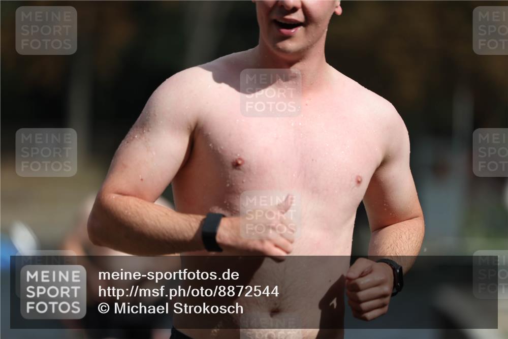 14.09.2025 - Stadtparktriathlon Michael Strokosch http://msf.ph/oto/8872544 14.09.2025 11:54:06 Schwimmen 1149, 1152, 1200 meine-sportfotos.de