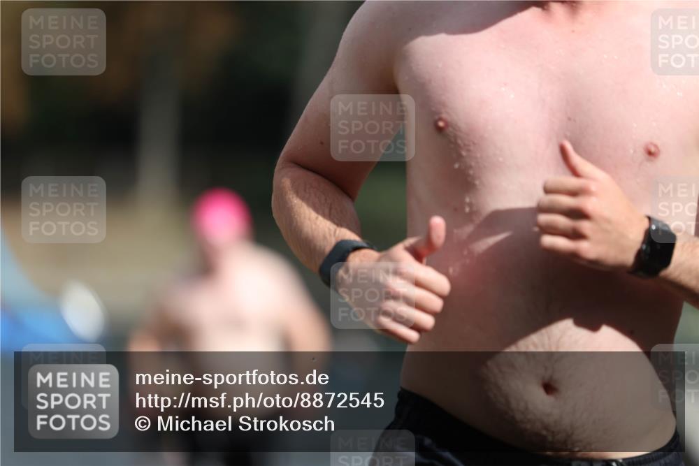 14.09.2025 - Stadtparktriathlon Michael Strokosch http://msf.ph/oto/8872545 14.09.2025 11:54:07 Schwimmen 1149, 1152, 1200 meine-sportfotos.de