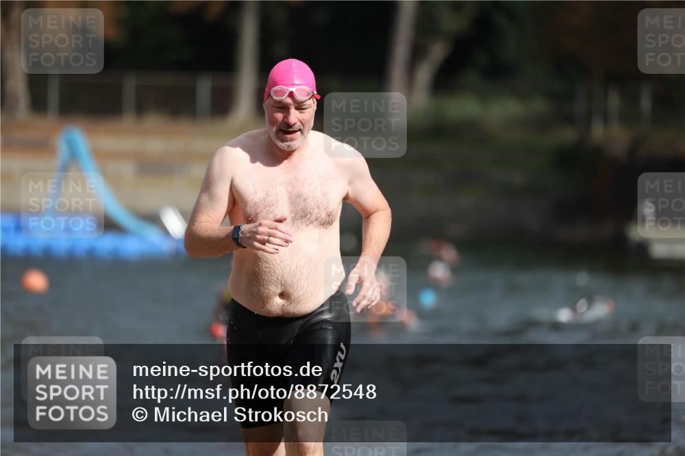 14.09.2025 - Stadtparktriathlon Michael Strokosch http://msf.ph/oto/8872548 14.09.2025 11:54:08 Schwimmen 1149, 1152, 1200 meine-sportfotos.de
