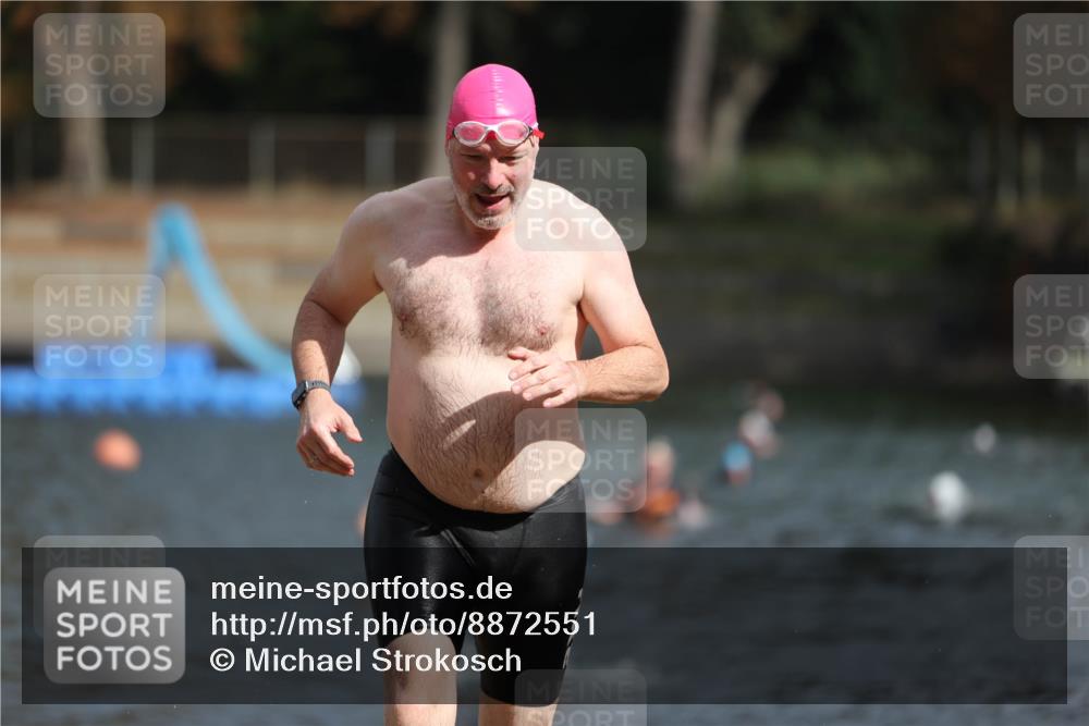 14.09.2025 - Stadtparktriathlon Michael Strokosch http://msf.ph/oto/8872551 14.09.2025 11:54:08 Schwimmen 1149, 1152, 1200 meine-sportfotos.de