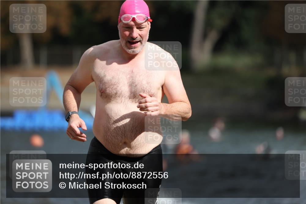 14.09.2025 - Stadtparktriathlon Michael Strokosch http://msf.ph/oto/8872556 14.09.2025 11:54:09 Schwimmen 1149, 1152, 1200 meine-sportfotos.de