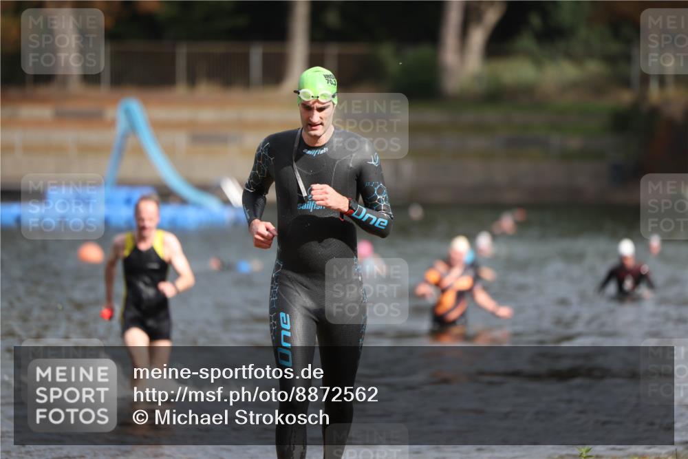 14.09.2025 - Stadtparktriathlon Michael Strokosch http://msf.ph/oto/8872562 14.09.2025 11:54:15 Schwimmen 1176, 1200 meine-sportfotos.de