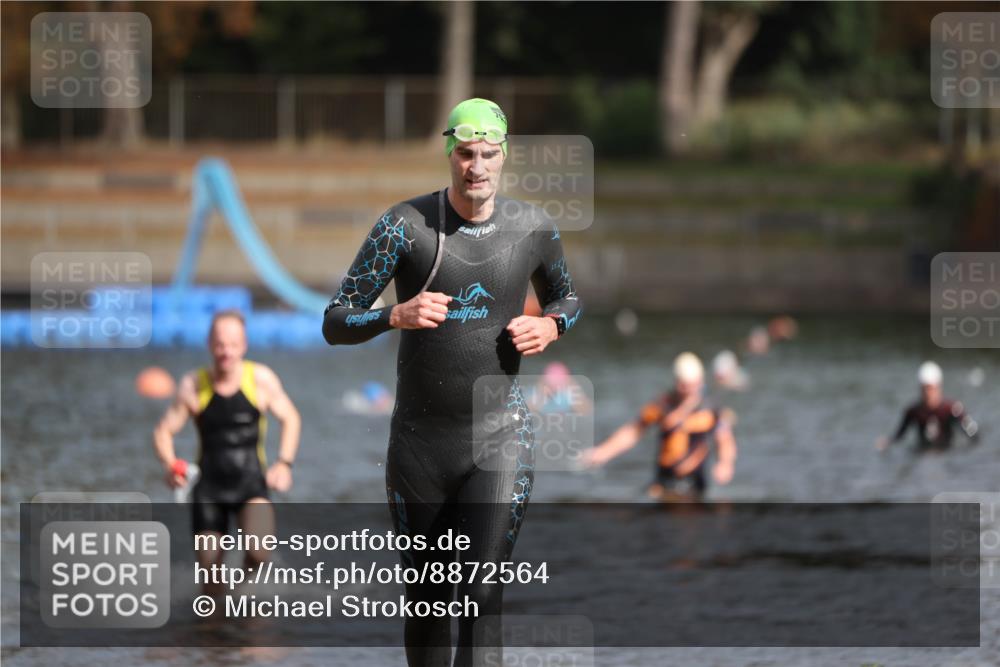 14.09.2025 - Stadtparktriathlon Michael Strokosch http://msf.ph/oto/8872564 14.09.2025 11:54:15 Schwimmen 1176, 1200 meine-sportfotos.de