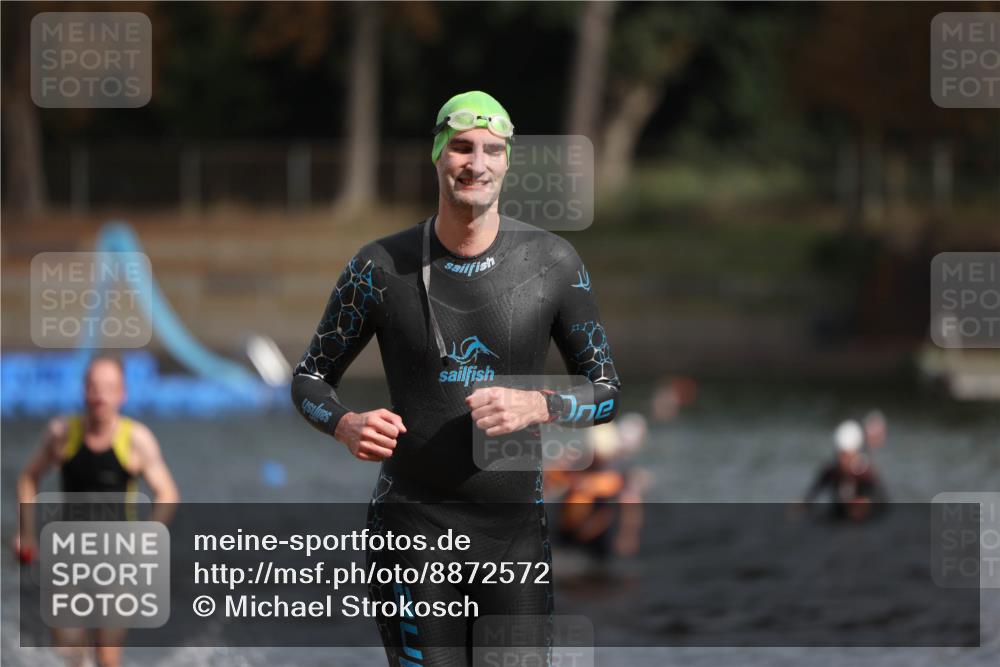 14.09.2025 - Stadtparktriathlon Michael Strokosch http://msf.ph/oto/8872572 14.09.2025 11:54:17 Schwimmen 1176, 1200 meine-sportfotos.de