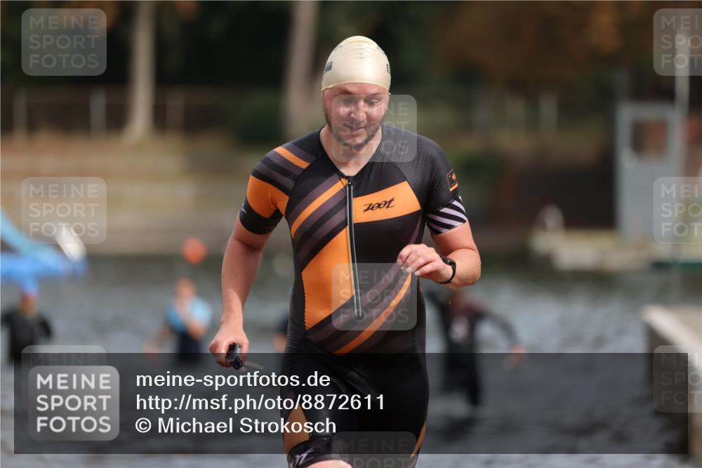 14.09.2025 - Stadtparktriathlon Michael Strokosch http://msf.ph/oto/8872611 14.09.2025 11:54:31 Schwimmen 1158, 1210 meine-sportfotos.de