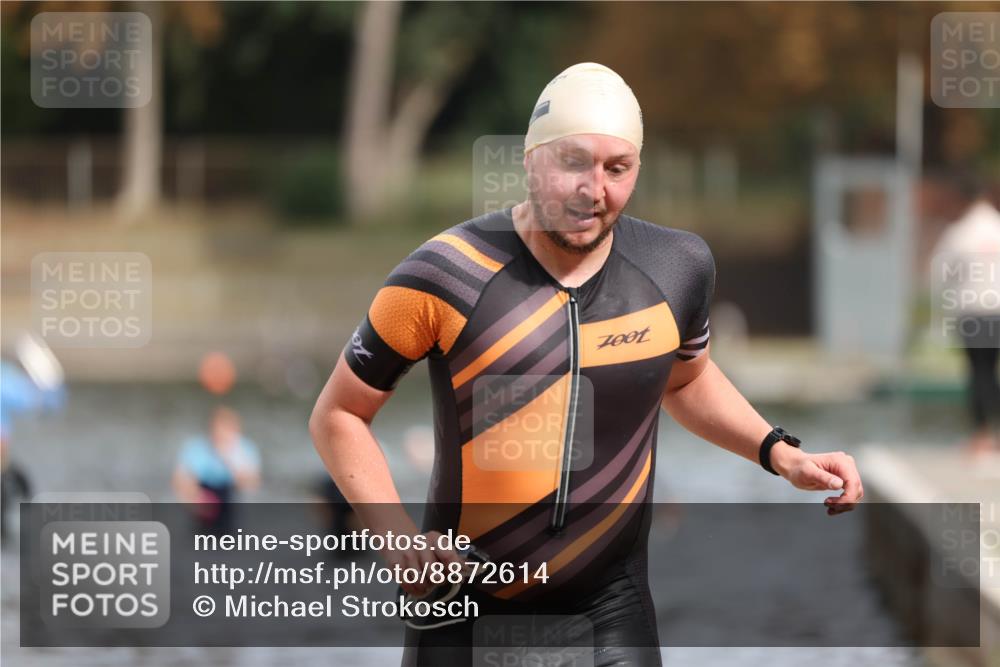 14.09.2025 - Stadtparktriathlon Michael Strokosch http://msf.ph/oto/8872614 14.09.2025 11:54:32 Schwimmen 1158, 1210 meine-sportfotos.de