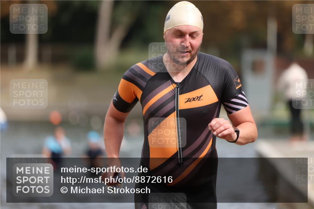 14.09.2025 - Stadtparktriathlon Michael Strokosch http://msf.ph/oto/8872616 14.09.2025 11:54:32 Schwimmen 1158, 1210 meine-sportfotos.de