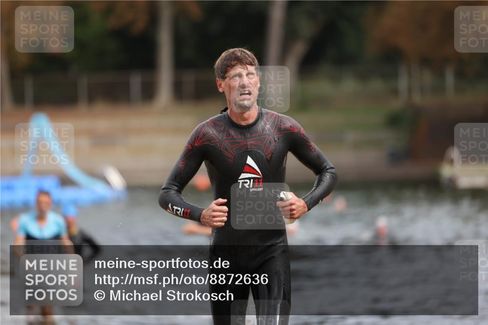 14.09.2025 - Stadtparktriathlon Michael Strokosch http://msf.ph/oto/8872636 14.09.2025 11:54:42 Schwimmen 1158, 1167, 1197 meine-sportfotos.de