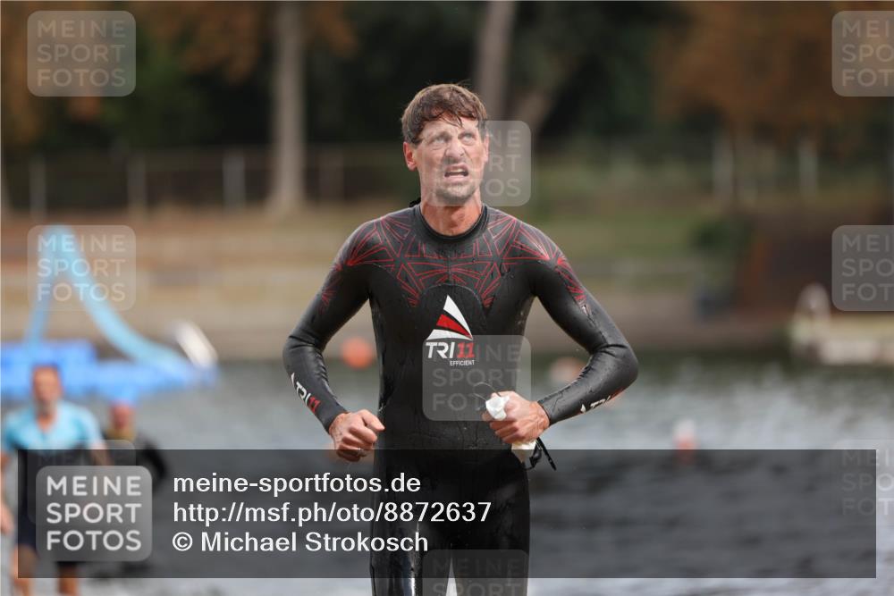 14.09.2025 - Stadtparktriathlon Michael Strokosch http://msf.ph/oto/8872637 14.09.2025 11:54:43 Schwimmen 1142, 1158, 1167, 1197 meine-sportfotos.de
