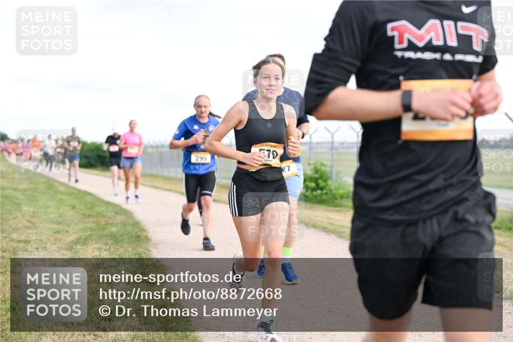 14.09.2025 - Airport Race Dr. Thomas Lammeyer http://msf.ph/oto/8872668 14.09.2025 12:17:20 Laufen 299, 579, 27 meine-sportfotos.de