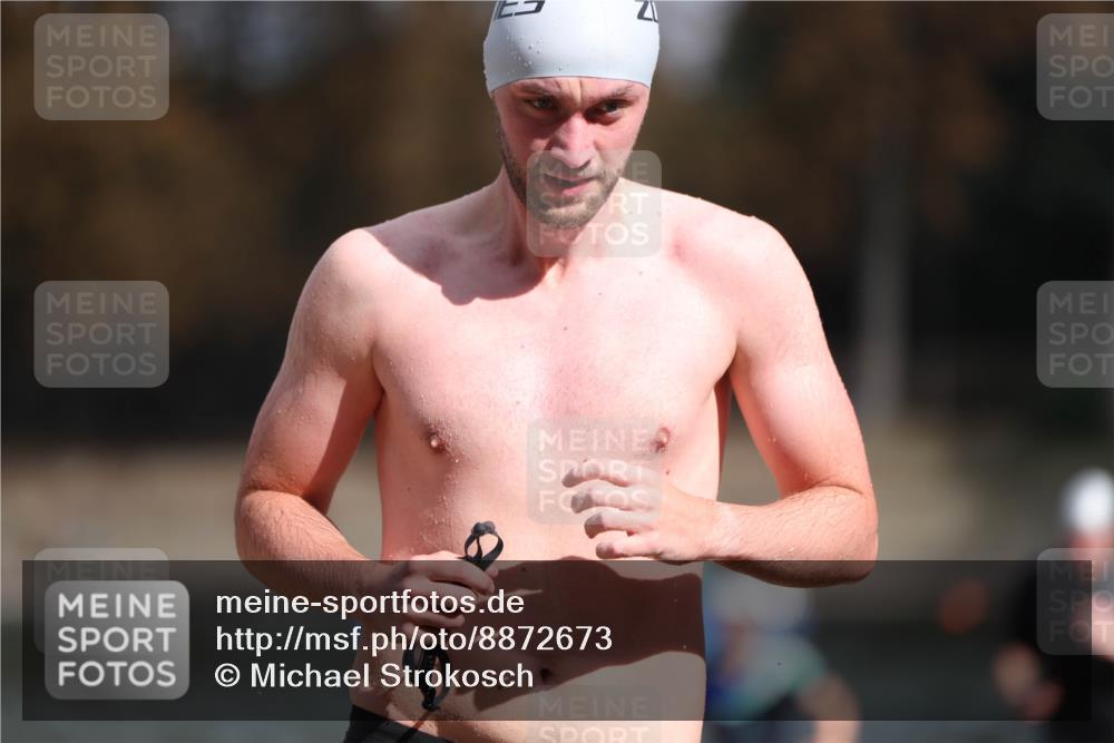 14.09.2025 - Stadtparktriathlon Michael Strokosch http://msf.ph/oto/8872673 14.09.2025 11:55:11 Schwimmen 1148, 1163, 1204 meine-sportfotos.de