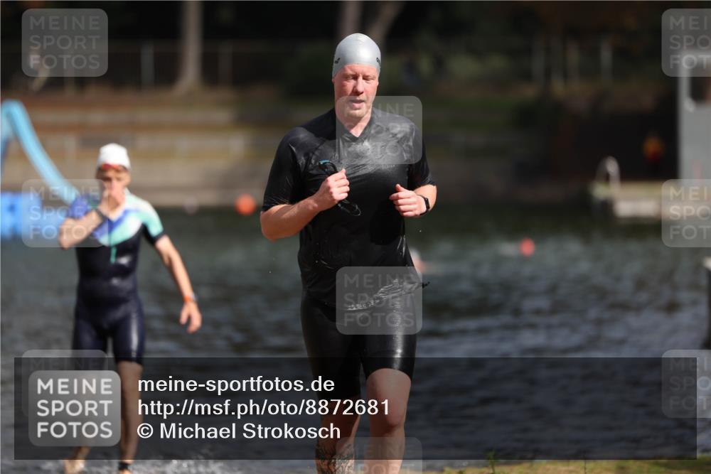14.09.2025 - Stadtparktriathlon Michael Strokosch http://msf.ph/oto/8872681 14.09.2025 11:55:15 Schwimmen 1148, 1204 meine-sportfotos.de