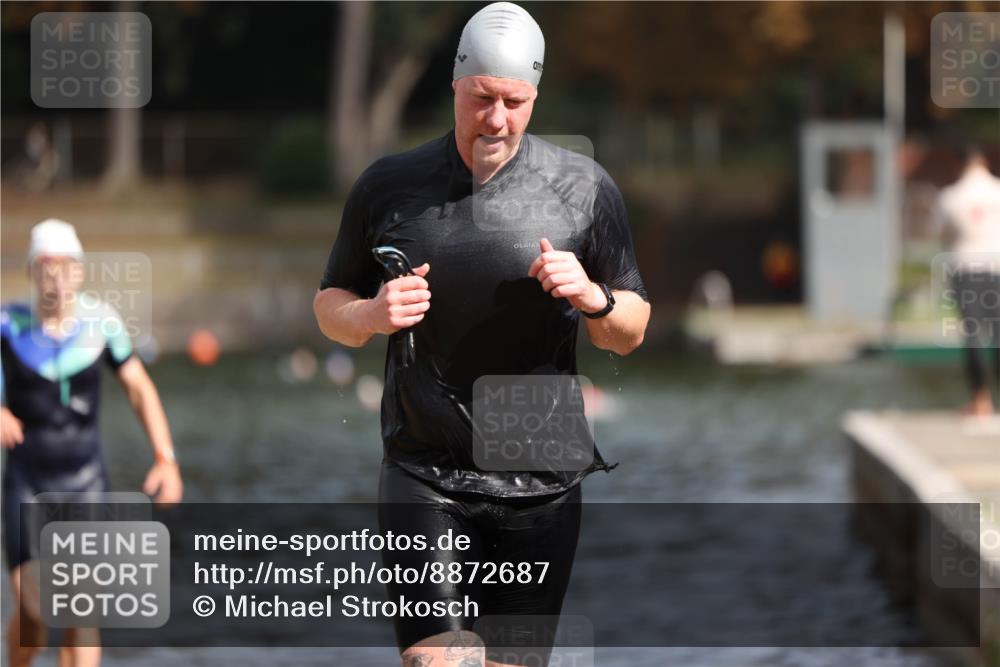 14.09.2025 - Stadtparktriathlon Michael Strokosch http://msf.ph/oto/8872687 14.09.2025 11:55:16 Schwimmen 1148, 1204 meine-sportfotos.de
