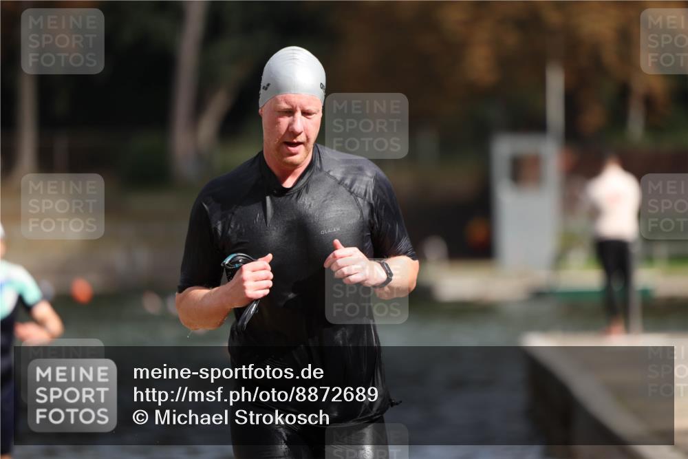 14.09.2025 - Stadtparktriathlon Michael Strokosch http://msf.ph/oto/8872689 14.09.2025 11:55:16 Schwimmen 1148, 1204 meine-sportfotos.de