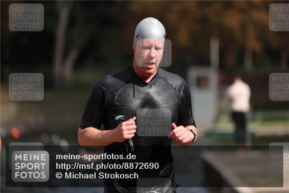 14.09.2025 - Stadtparktriathlon Michael Strokosch http://msf.ph/oto/8872690 14.09.2025 11:55:16 Schwimmen 1148, 1204 meine-sportfotos.de
