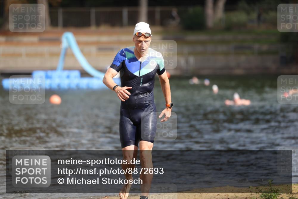 14.09.2025 - Stadtparktriathlon Michael Strokosch http://msf.ph/oto/8872693 14.09.2025 11:55:18 Schwimmen 1148, 1204 meine-sportfotos.de