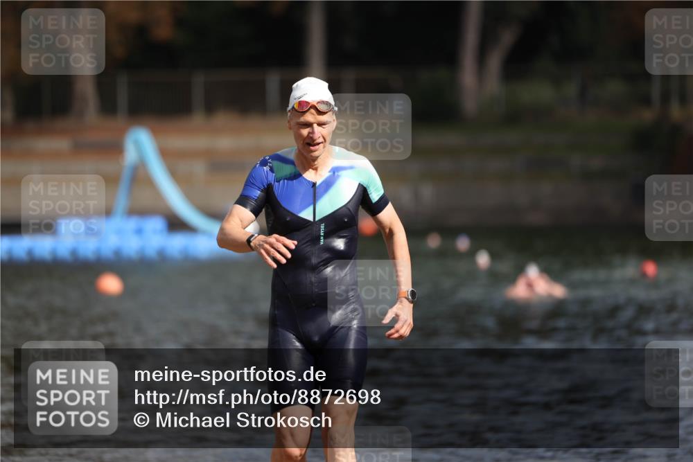 14.09.2025 - Stadtparktriathlon Michael Strokosch http://msf.ph/oto/8872698 14.09.2025 11:55:19 Schwimmen 1148, 1204 meine-sportfotos.de