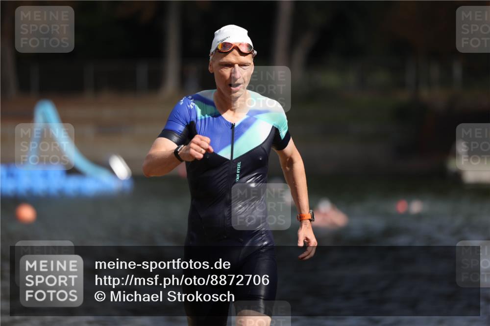 14.09.2025 - Stadtparktriathlon Michael Strokosch http://msf.ph/oto/8872706 14.09.2025 11:55:20 Schwimmen 1204 meine-sportfotos.de