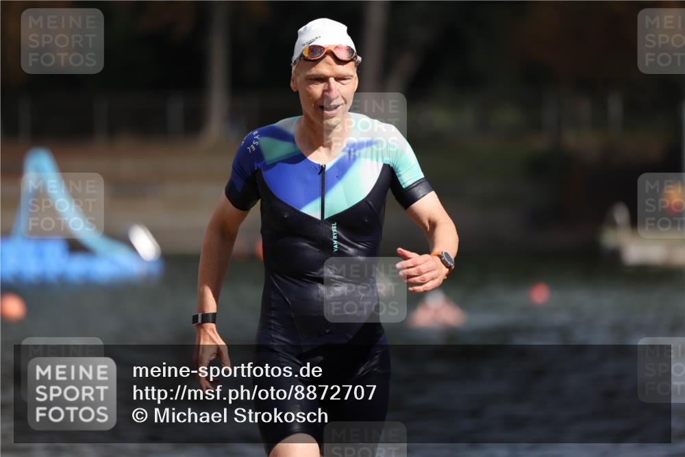 14.09.2025 - Stadtparktriathlon Michael Strokosch http://msf.ph/oto/8872707 14.09.2025 11:55:21 Schwimmen 1204 meine-sportfotos.de