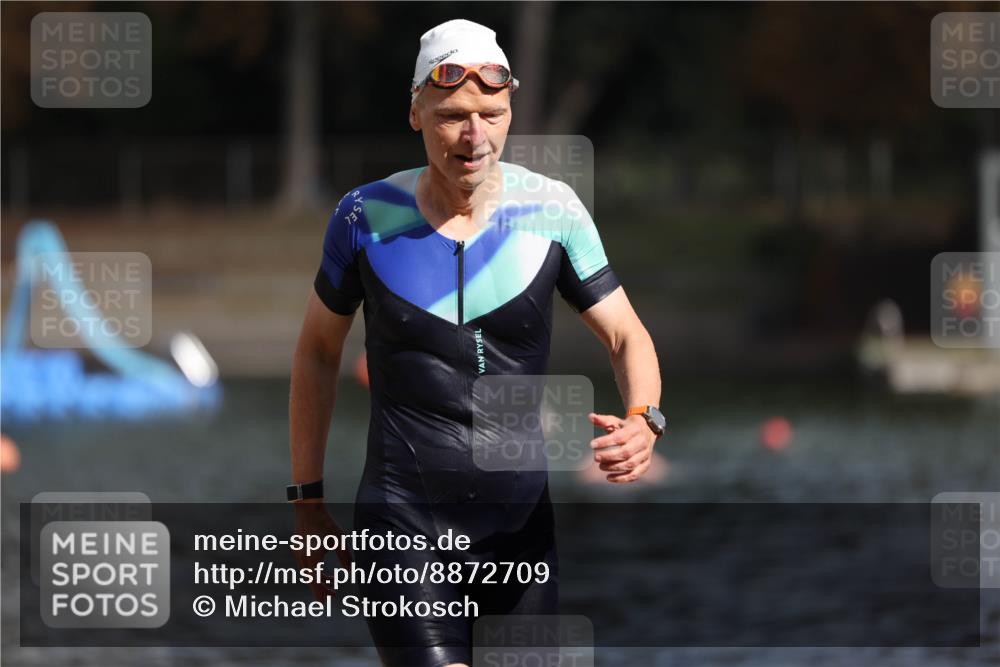 14.09.2025 - Stadtparktriathlon Michael Strokosch http://msf.ph/oto/8872709 14.09.2025 11:55:21 Schwimmen 1204 meine-sportfotos.de