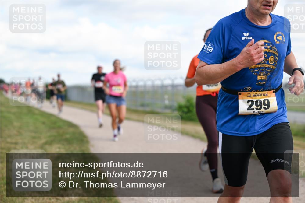 14.09.2025 - Airport Race Dr. Thomas Lammeyer http://msf.ph/oto/8872716 14.09.2025 12:17:22 Laufen 2018, 42, 299 meine-sportfotos.de