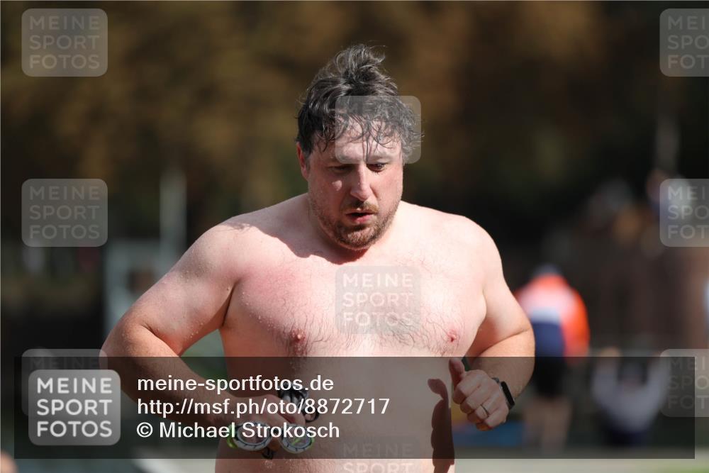 14.09.2025 - Stadtparktriathlon Michael Strokosch http://msf.ph/oto/8872717 14.09.2025 11:56:01 Schwimmen 1159 meine-sportfotos.de
