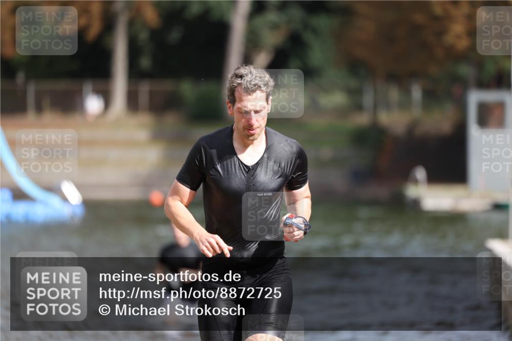 14.09.2025 - Stadtparktriathlon Michael Strokosch http://msf.ph/oto/8872725 14.09.2025 11:56:19 Schwimmen 1134, 1183 meine-sportfotos.de