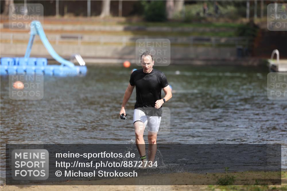 14.09.2025 - Stadtparktriathlon Michael Strokosch http://msf.ph/oto/8872734 14.09.2025 11:56:26 Schwimmen 1134 meine-sportfotos.de