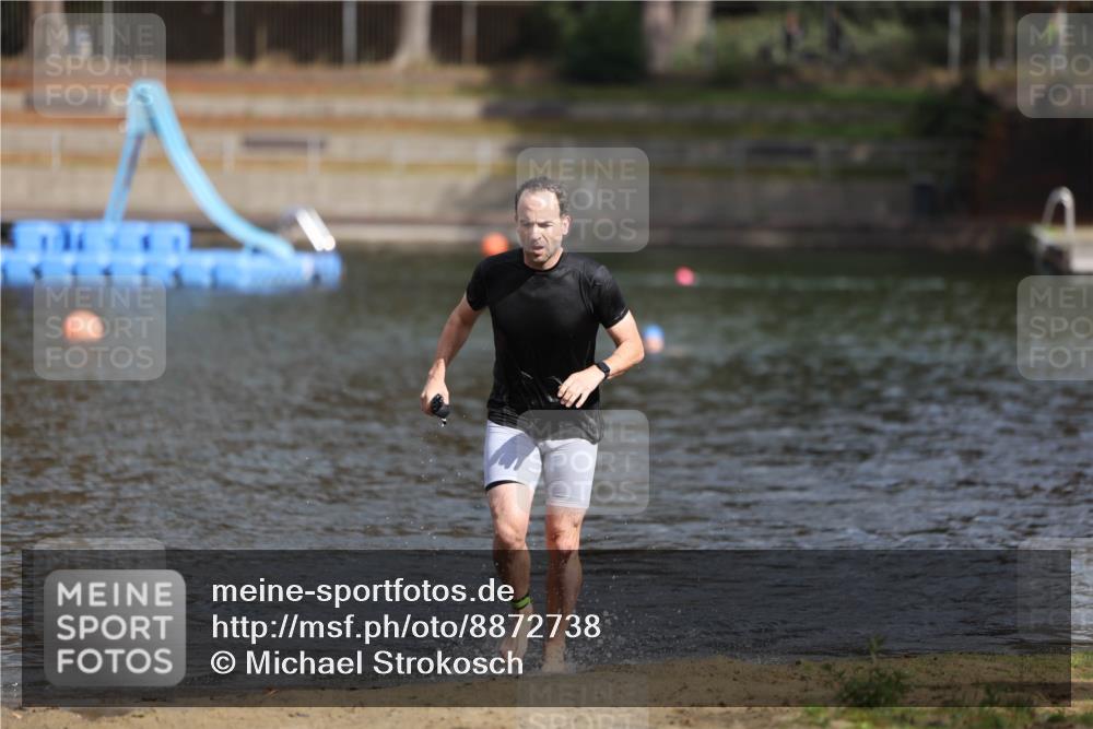 14.09.2025 - Stadtparktriathlon Michael Strokosch http://msf.ph/oto/8872738 14.09.2025 11:56:27 Schwimmen 1134 meine-sportfotos.de