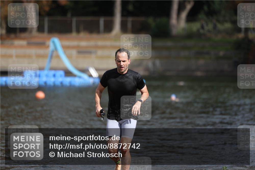 14.09.2025 - Stadtparktriathlon Michael Strokosch http://msf.ph/oto/8872742 14.09.2025 11:56:29 Schwimmen 1134 meine-sportfotos.de