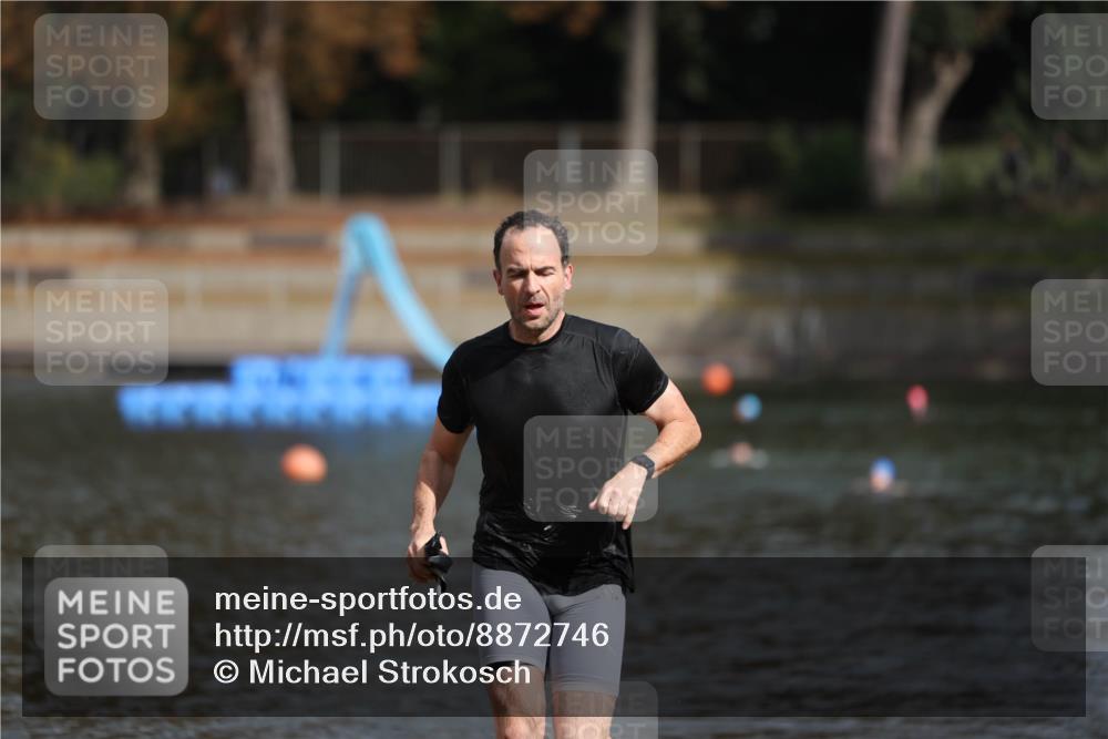 14.09.2025 - Stadtparktriathlon Michael Strokosch http://msf.ph/oto/8872746 14.09.2025 11:56:30 Schwimmen 1134 meine-sportfotos.de