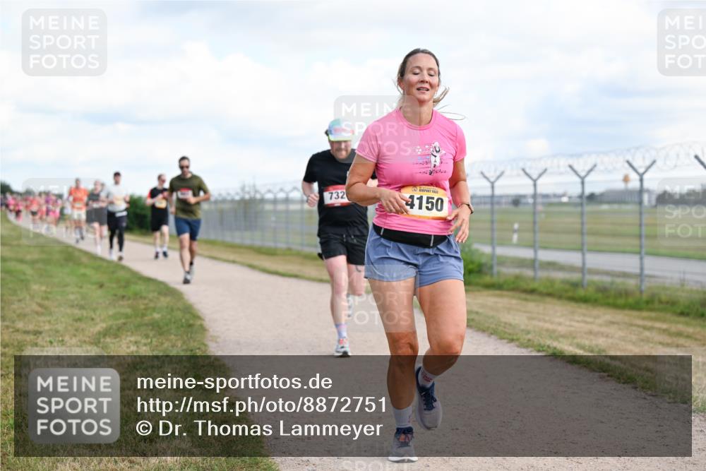 14.09.2025 - Airport Race Dr. Thomas Lammeyer http://msf.ph/oto/8872751 14.09.2025 12:17:25 Laufen 732, 4150 meine-sportfotos.de