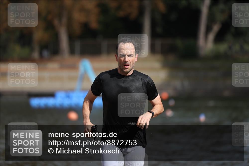 14.09.2025 - Stadtparktriathlon Michael Strokosch http://msf.ph/oto/8872753 14.09.2025 11:56:31 Schwimmen 1134 meine-sportfotos.de