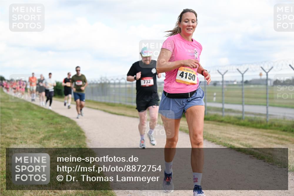 14.09.2025 - Airport Race Dr. Thomas Lammeyer http://msf.ph/oto/8872754 14.09.2025 12:17:25 Laufen 732, 4150, 14 meine-sportfotos.de