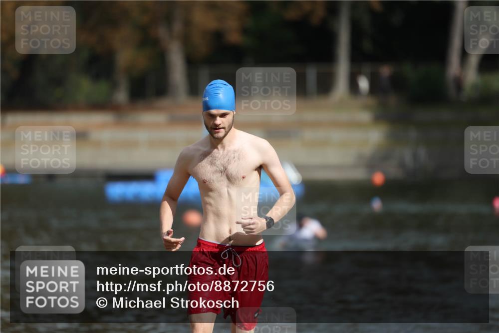 14.09.2025 - Stadtparktriathlon Michael Strokosch http://msf.ph/oto/8872756 14.09.2025 11:57:10 Schwimmen 1151 meine-sportfotos.de