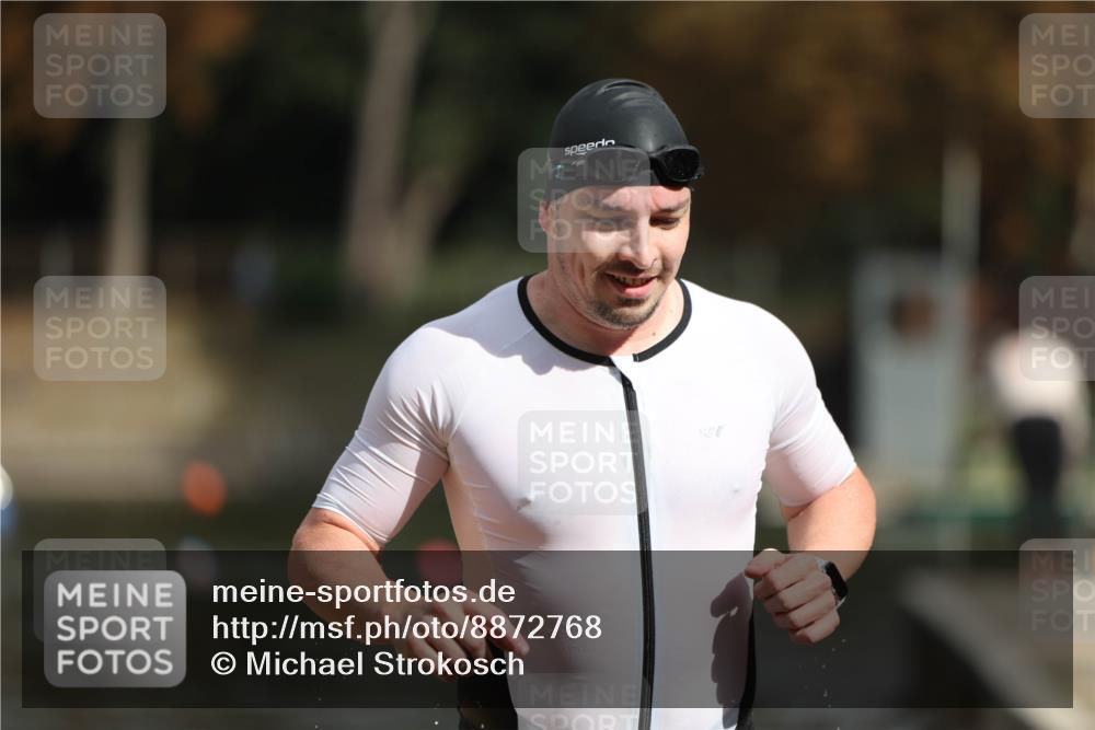 14.09.2025 - Stadtparktriathlon Michael Strokosch http://msf.ph/oto/8872768 14.09.2025 11:57:30 Schwimmen 1145 meine-sportfotos.de