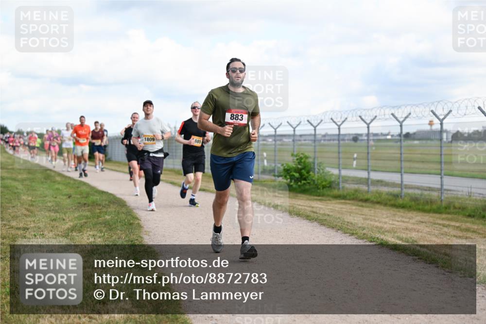14.09.2025 - Airport Race Dr. Thomas Lammeyer http://msf.ph/oto/8872783 14.09.2025 12:17:29 Laufen 1809, 885, 883 meine-sportfotos.de
